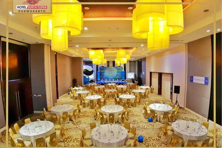 Banquet hall