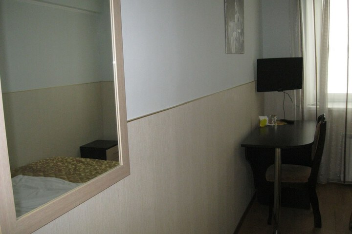 Room 19 of 65