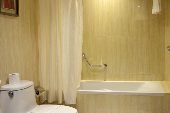 Room 35 of 52