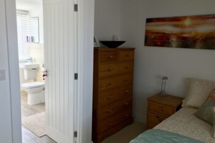 Room 8 of 10