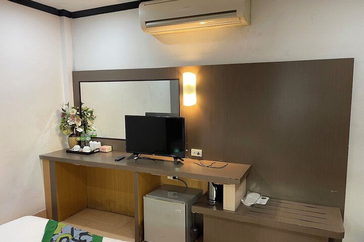 Room 37 of 73
