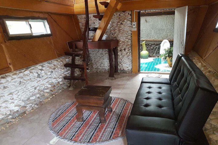 Room 14 of 27
