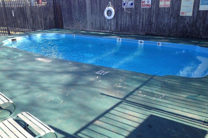 Pool 41 of 50