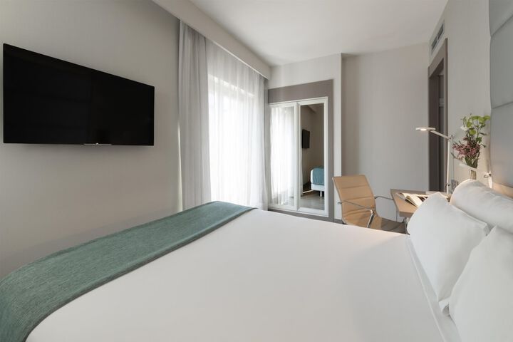 Room 17 of 52