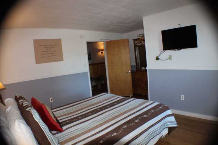 Room 6 of 46
