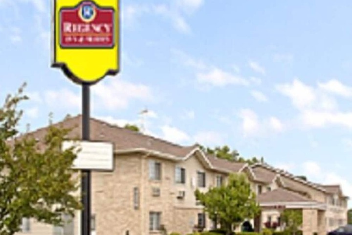 Photo of Regency Inn and Suites Anoka