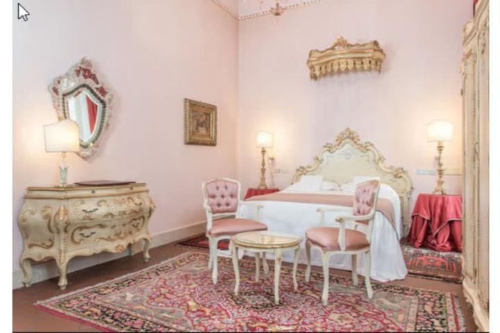 Room 15 of 65