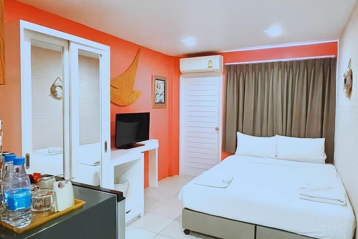 Room 55 of 77