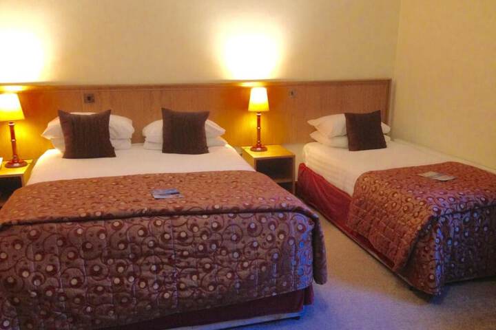 Room 26 of 128
