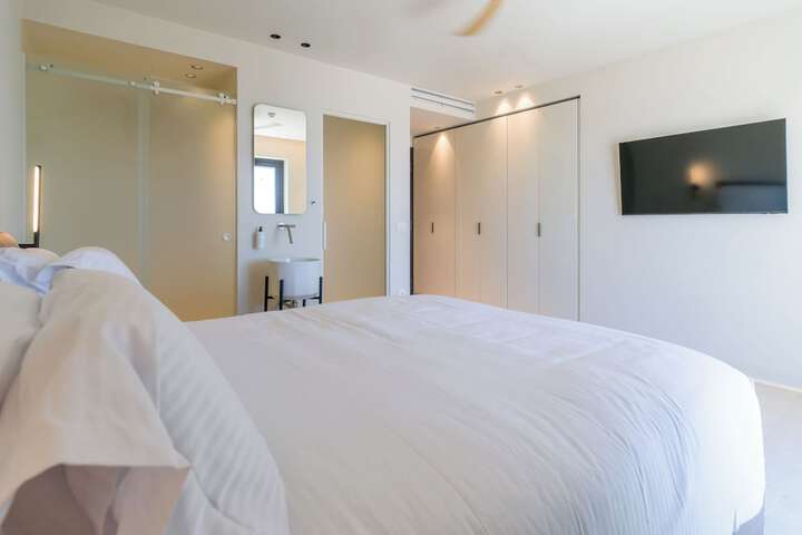 Room 21 of 44