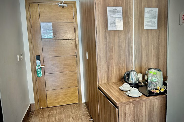 Room 46 of 145