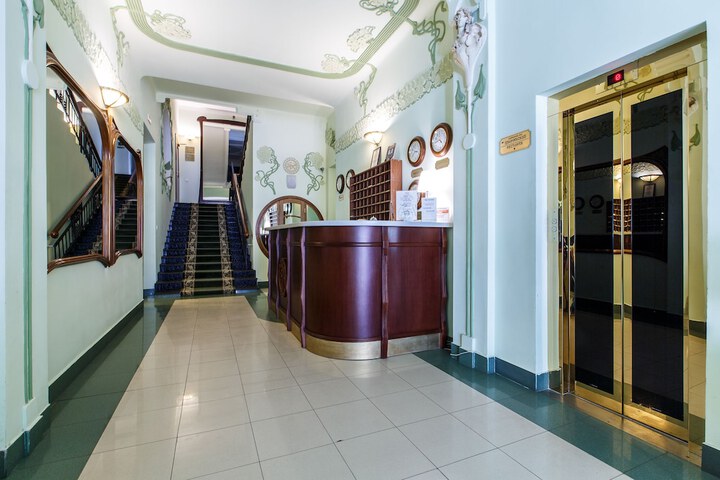 Hotel Interior 4 of 51