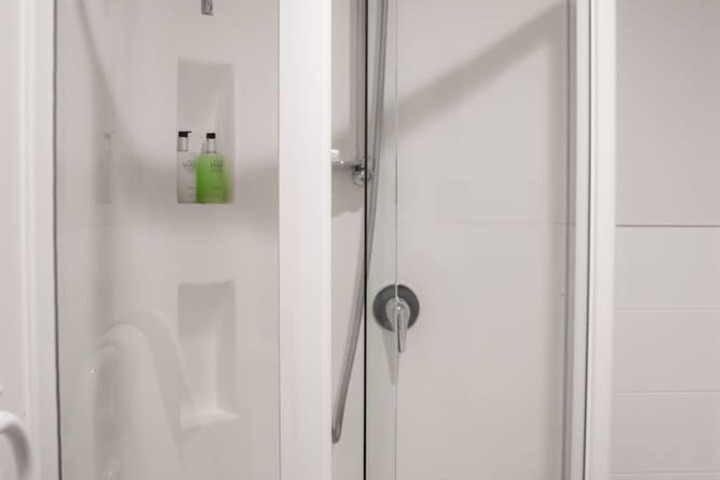 Room 34 of 46