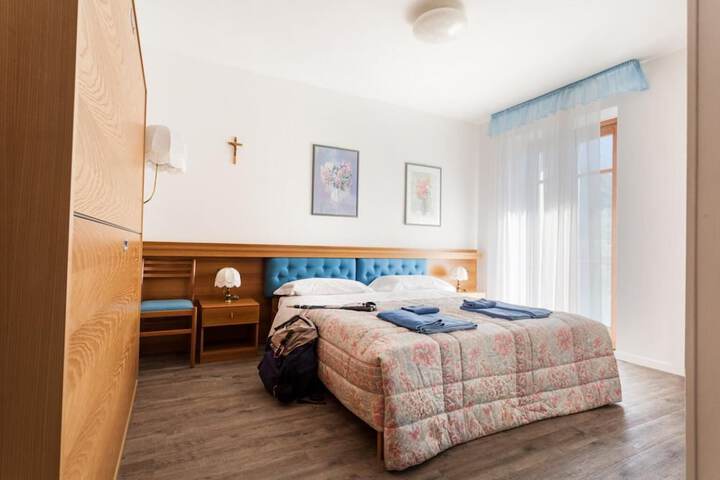 Room 20 of 65