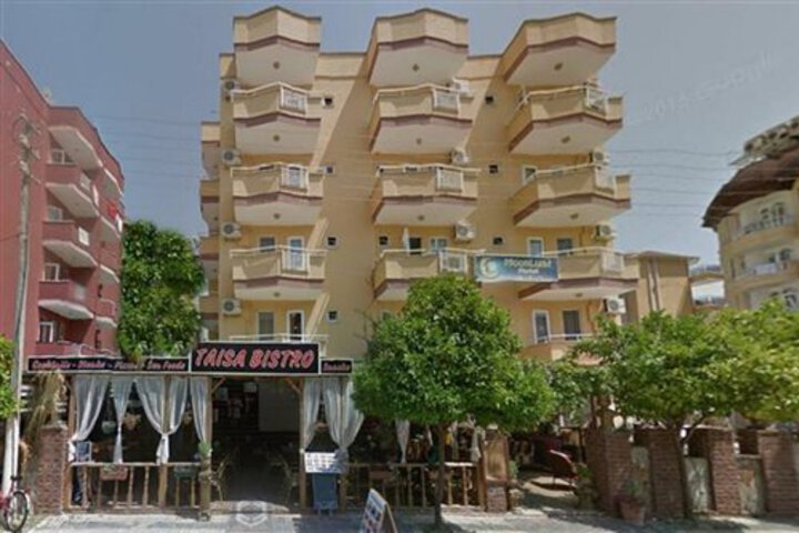 MOONLIGHT HOTEL