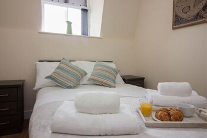 Room 6 of 31