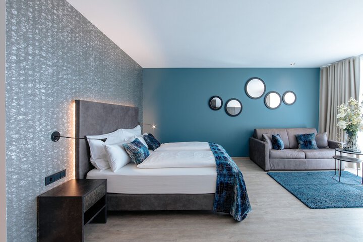 Room 9 of 51