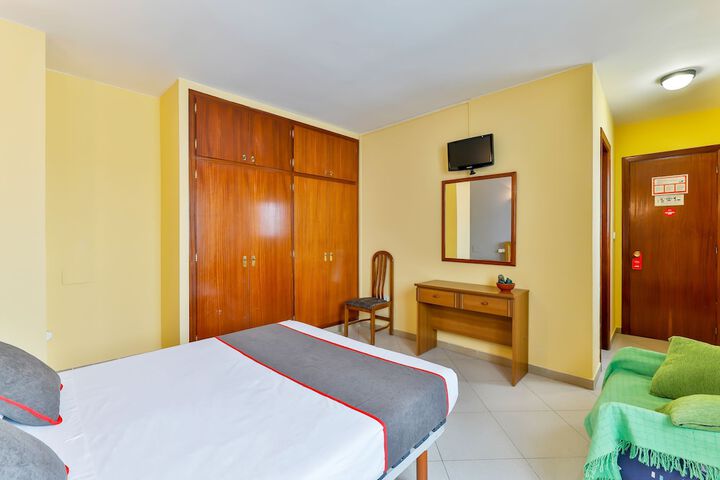 Room 17 of 31