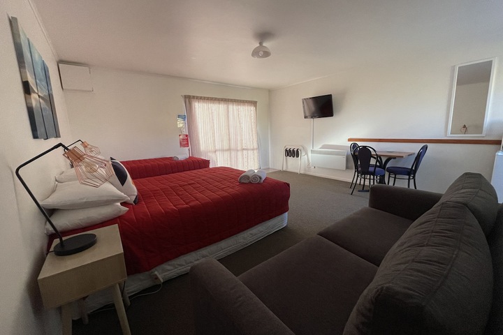 Room 8 of 62