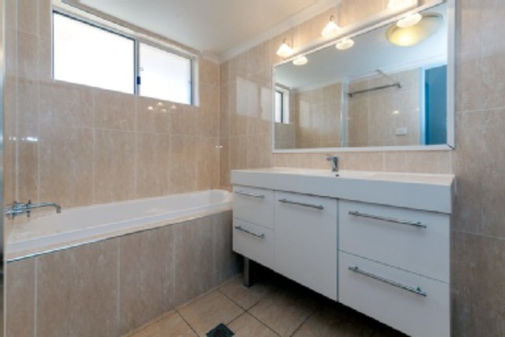 Room 203 of 216
