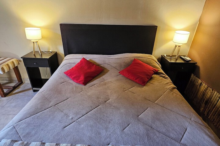 Room 3 of 12