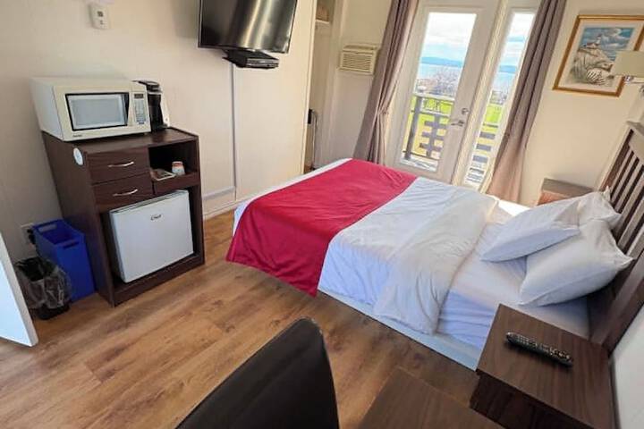 Room 5 of 78