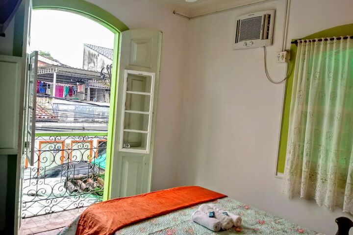 Room 14 of 22