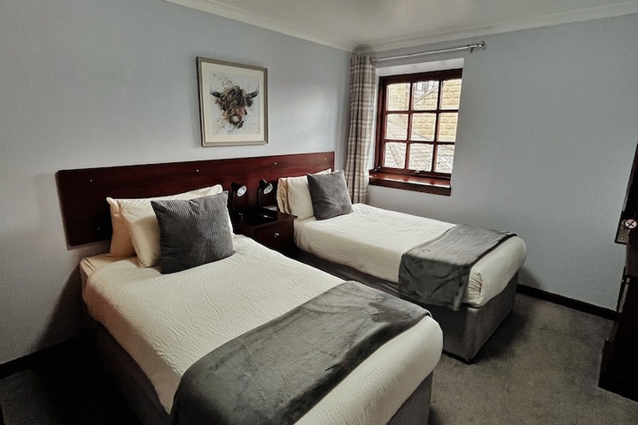 Room 5 of 21