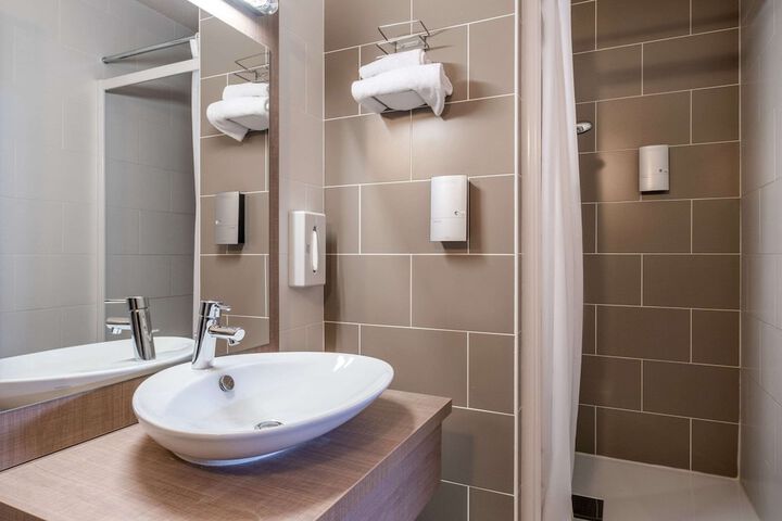 Clean Restrooms