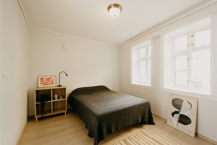Room 2 of 14