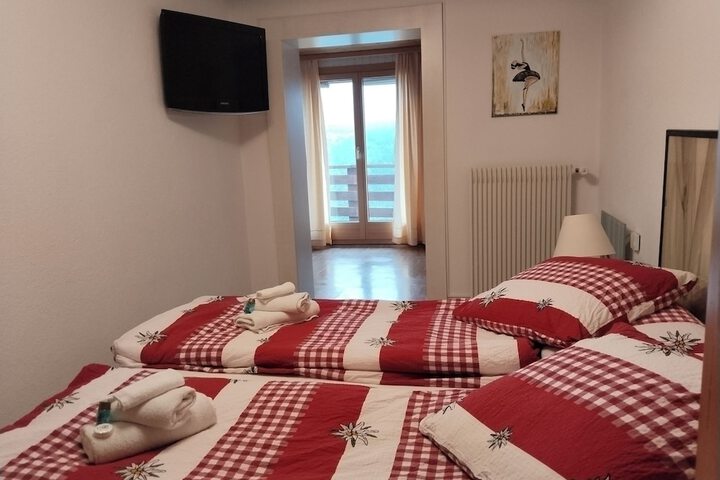 Room 10 of 55