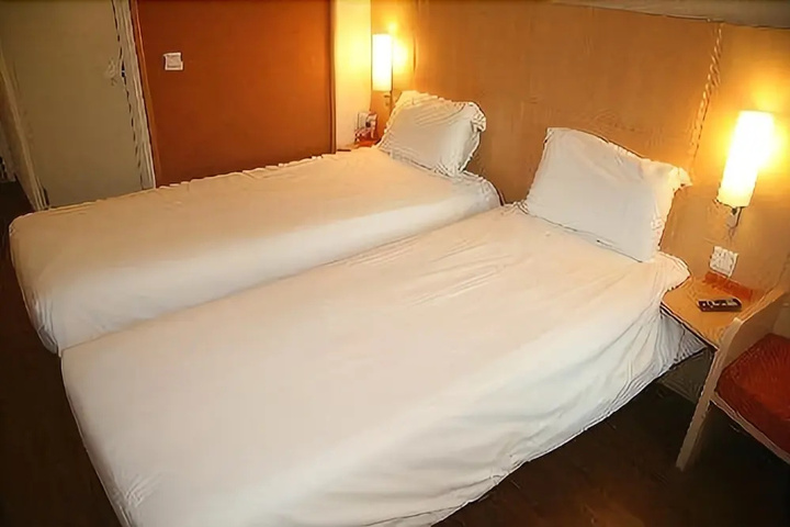 guest_rooms
