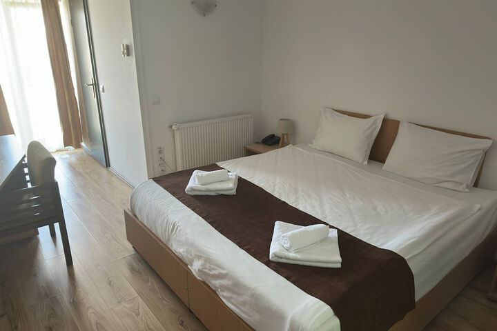Room 45 of 83