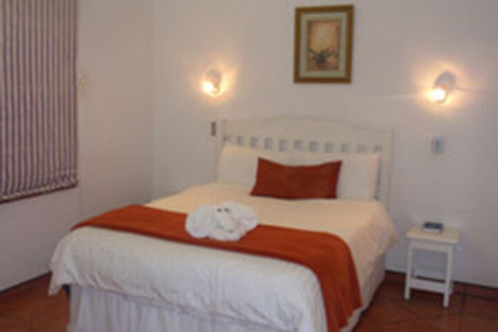 Room 2 of 6