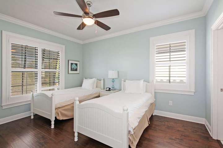 Room 37 of 270