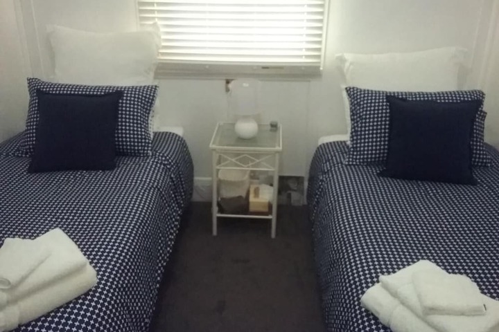 Room 9 of 22