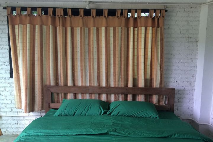 Room 5 of 26