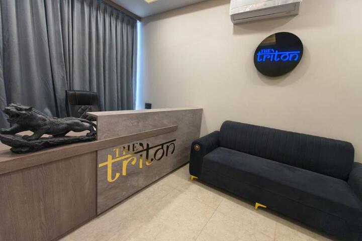 THE Triton Hotel