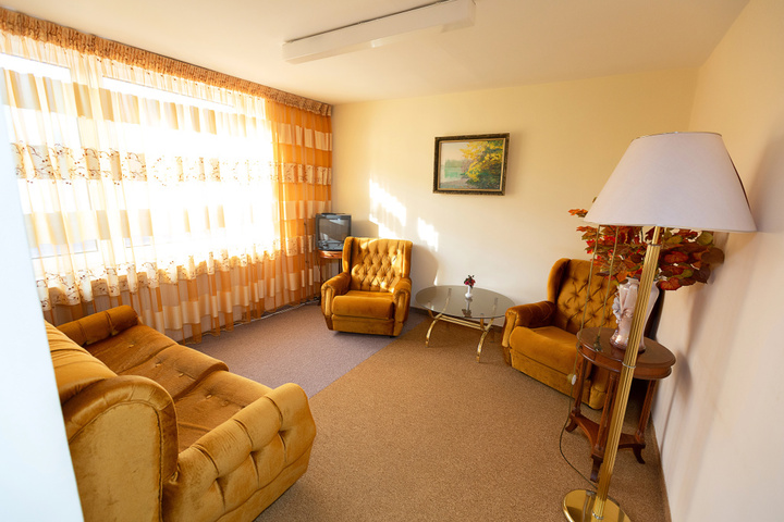 Room 19 of 19