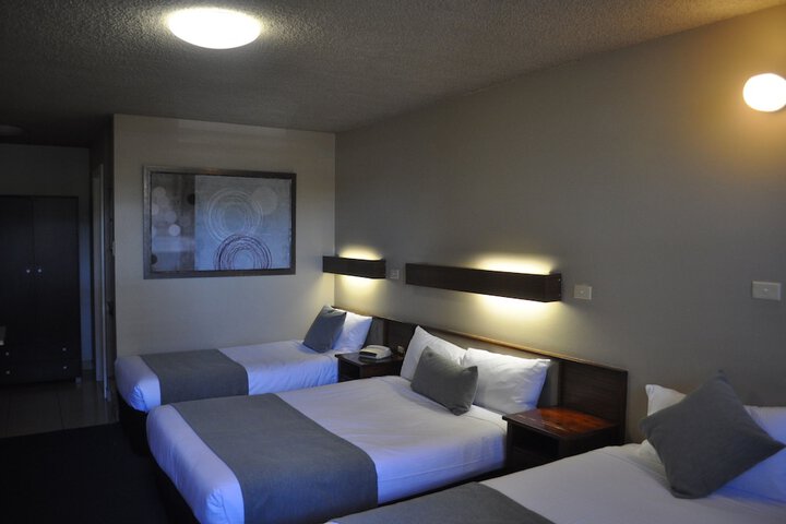Room 5 of 41