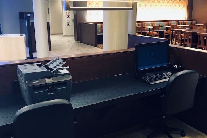 Business Center 34 of 36