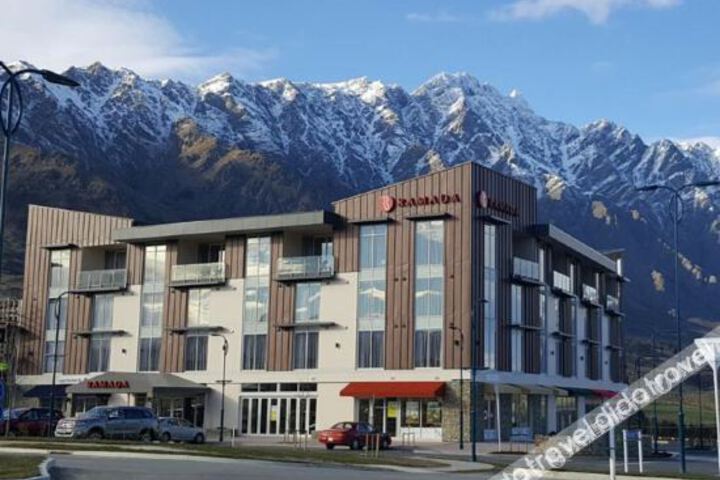 Hotel 5 of 16