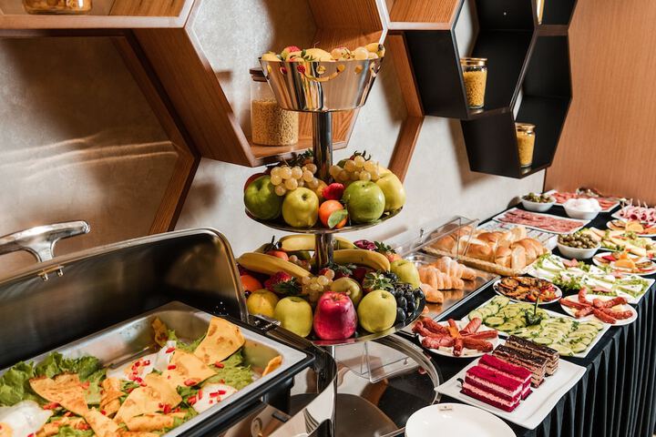 Breakfast/Coffee Service 92 of 115