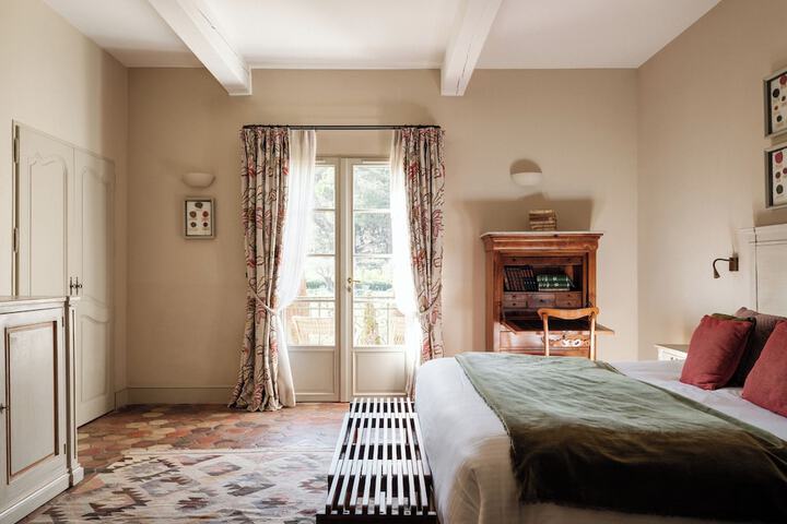 Room 55 of 167