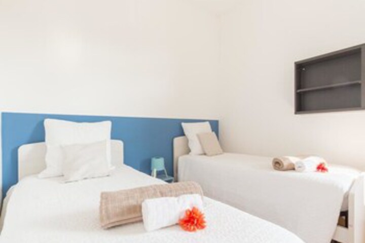 Room 25 of 25