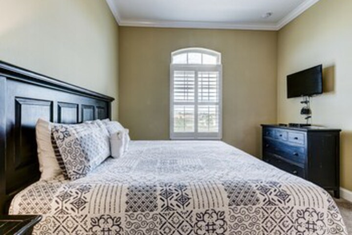 Room 126 of 129