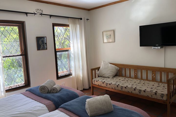 Room 11 of 103