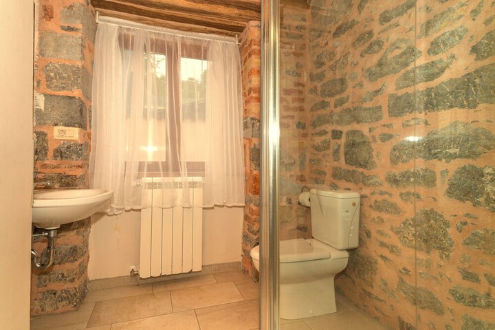 Room 16 of 43