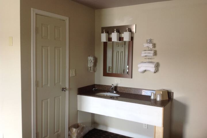 Room 3 of 18