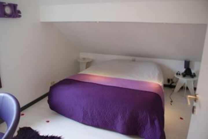 Room 3 of 18